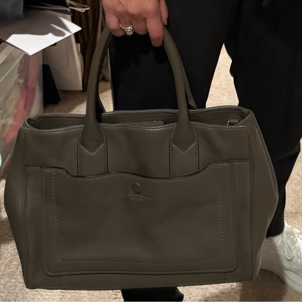 Marc Jacobs grey satchel with detachable, adjustable crossbody strap.
